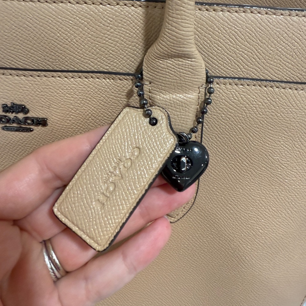 Coach Bailey Carryall Tote - Picture 6 of 8